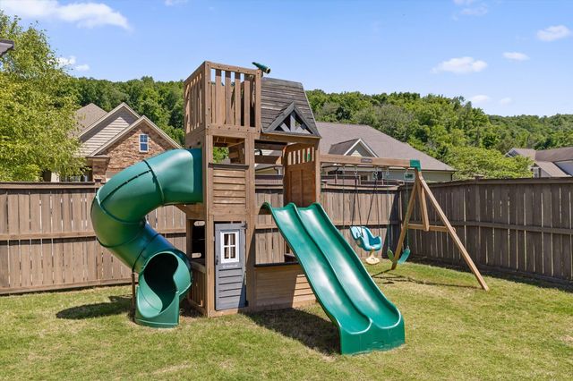 5503 Seagrove Lane, Hixson, TN 37343