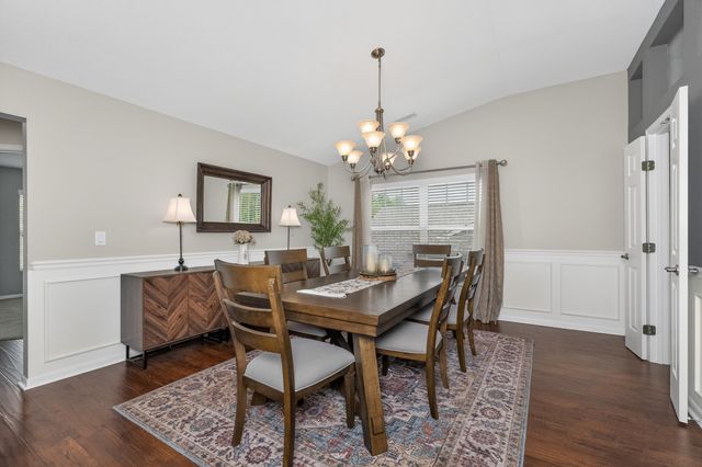 1526 Taramore Drive, Florence, KY 41042