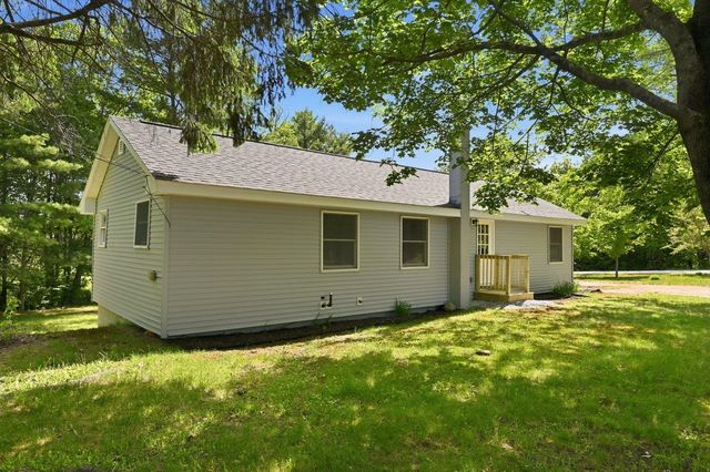78 Crowhill Road, Rochester, NH 03868