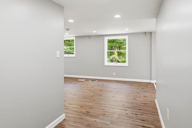 78 Crowhill Road, Rochester, NH 03868