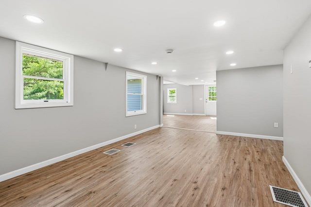 78 Crowhill Road, Rochester, NH 03868