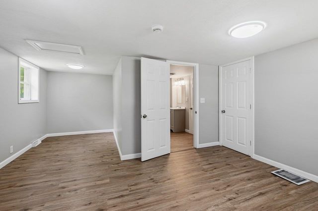 78 Crowhill Road, Rochester, NH 03868