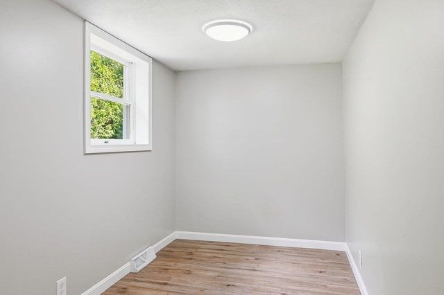 78 Crowhill Road, Rochester, NH 03868