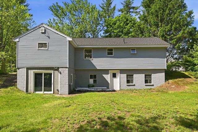 78 Crowhill Road, Rochester, NH 03868