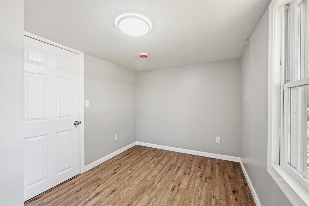 Image 27 of property listing at 78 Crowhill Road, Rochester, NH 03868