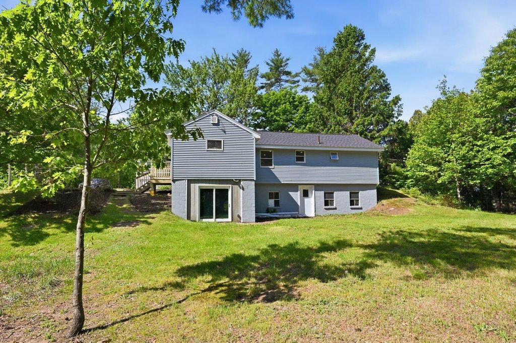 Image 6 of property listing at 78 Crowhill Road, Rochester, NH 03868