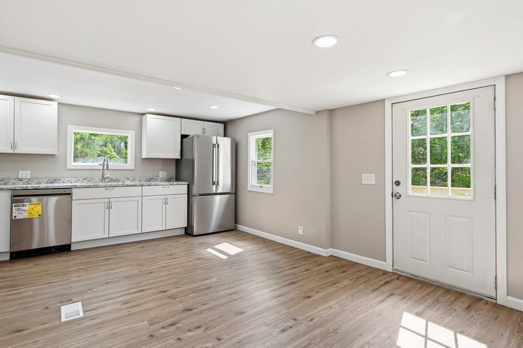 Image 10 of property listing at 78 Crowhill Road, Rochester, NH 03868