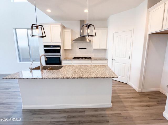 19858 W RANCHO Drive, Litchfield Park, AZ 85340