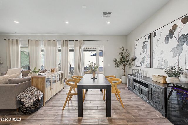 4043 E LAS COLINAS Drive, Chandler, AZ 85249