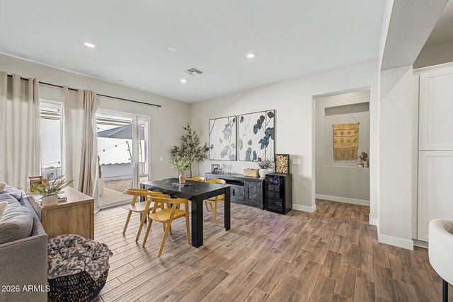 4043 E LAS COLINAS Drive, Chandler, AZ 85249