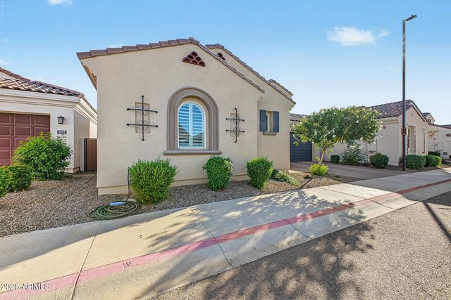 4043 E LAS COLINAS Drive, Chandler, AZ 85249