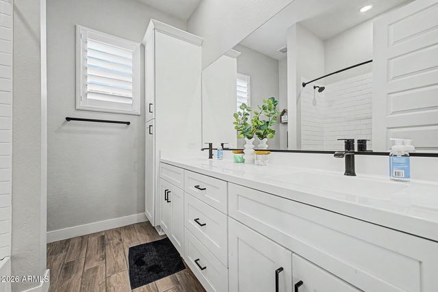 4043 E LAS COLINAS Drive, Chandler, AZ 85249