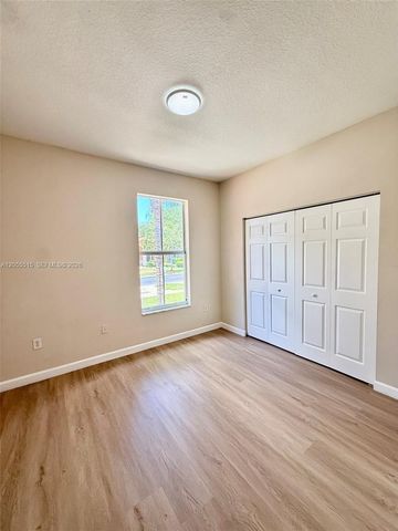 2123 NE 38th Rd 2123, Homestead, FL 33033