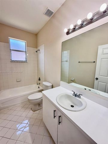 2123 NE 38th Rd 2123, Homestead, FL 33033