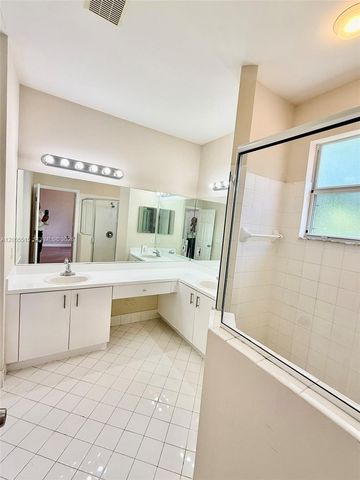 2123 NE 38th Rd 2123, Homestead, FL 33033