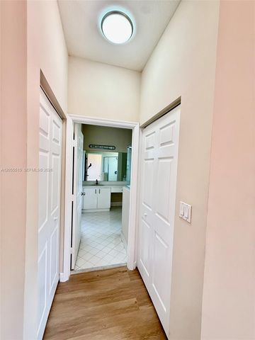 2123 NE 38th Rd 2123, Homestead, FL 33033