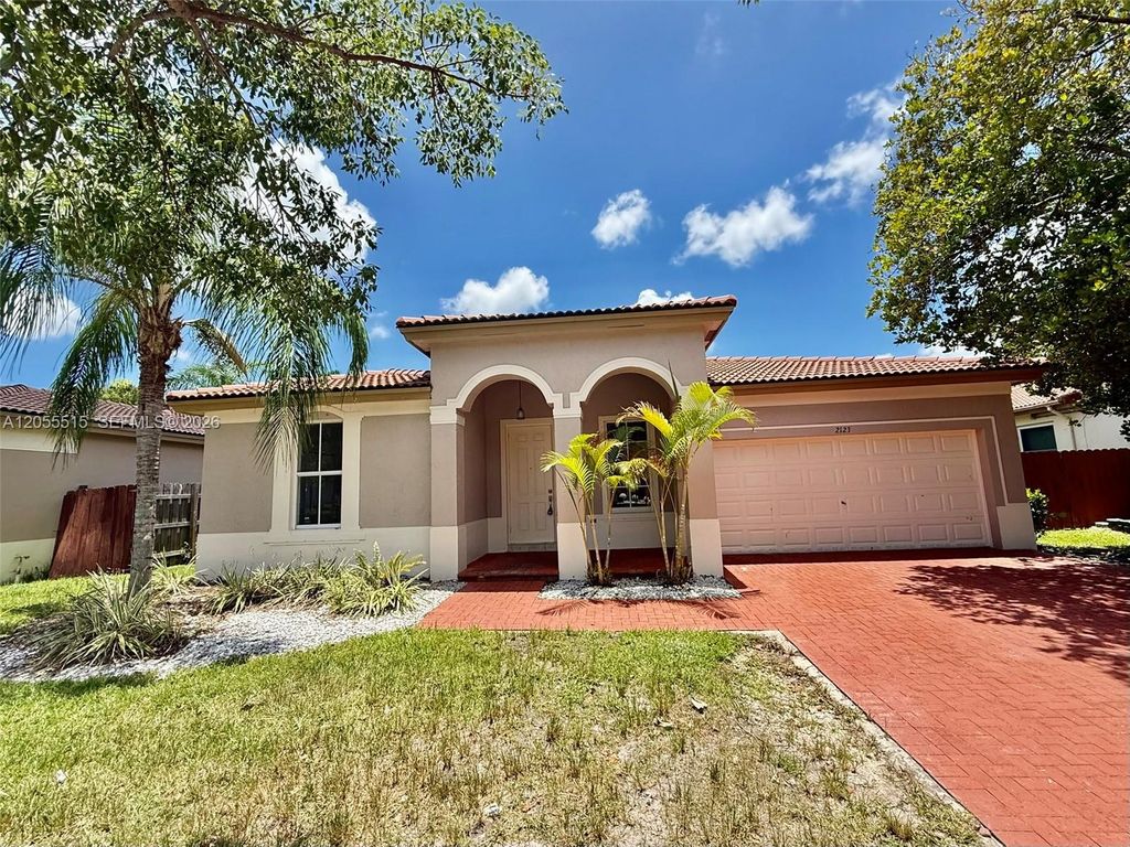 2123 NE 38th Rd 2123, Homestead, FL 33033