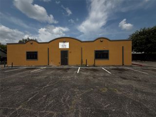 1901 Vaughn Boulevard, Fort Worth, TX 76105