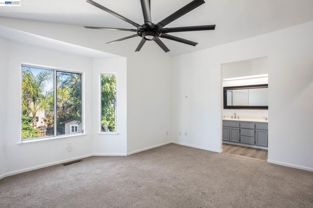 305 Helena Ct., Oakley, CA 94561