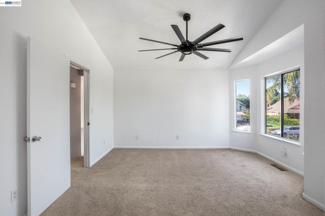 305 Helena Ct., Oakley, CA 94561