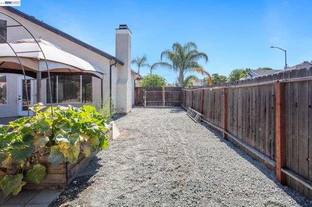 305 Helena Ct., Oakley, CA 94561