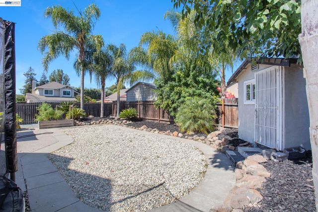 305 Helena Ct., Oakley, CA 94561