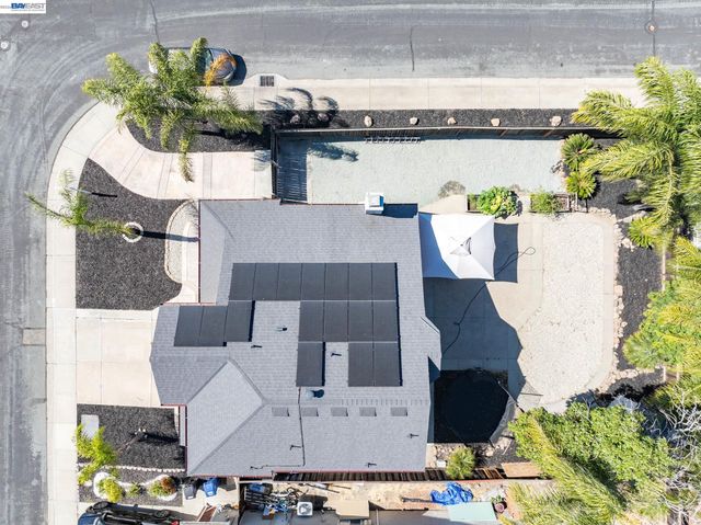 305 Helena Ct., Oakley, CA 94561