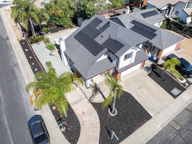 305 Helena Ct., Oakley, CA 94561