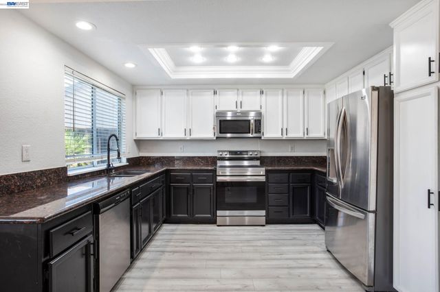 305 Helena Ct., Oakley, CA 94561