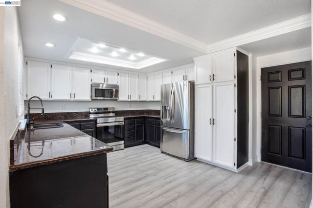 305 Helena Ct., Oakley, CA 94561