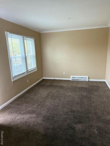 18488 Waltham Street, Detroit, MI 48205