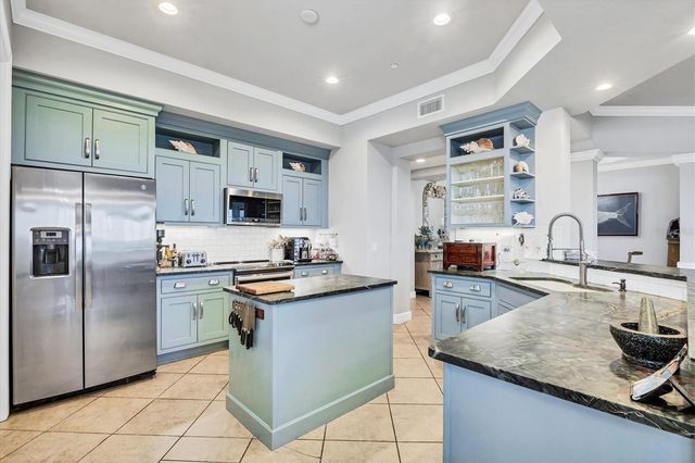 8571 AMBERJACK CIRCLE 402, Englewood, FL 34224