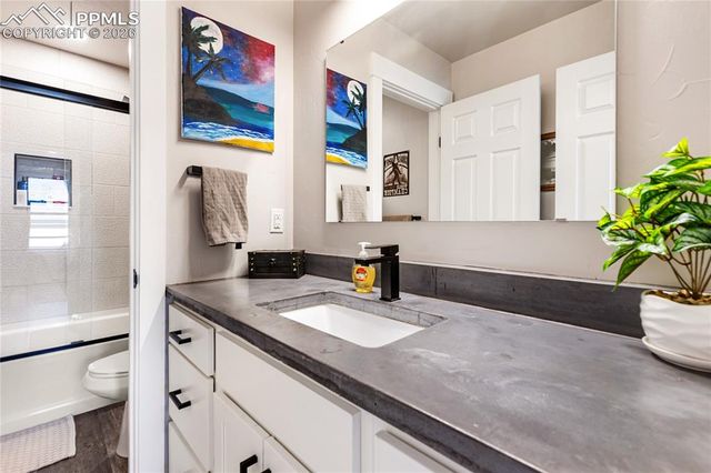 118 E Chester Avenue, Woodland Park, CO 80863