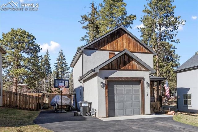 118 E Chester Avenue, Woodland Park, CO 80863