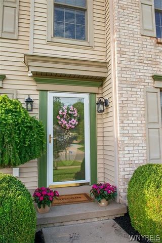 2322 Hobblebush Lane, Hamburg, NY 14085