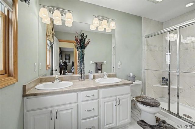 2322 Hobblebush Lane, Hamburg, NY 14085