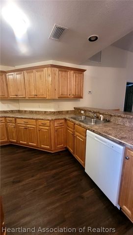 214 Northwood Road, Sebring, FL 33870