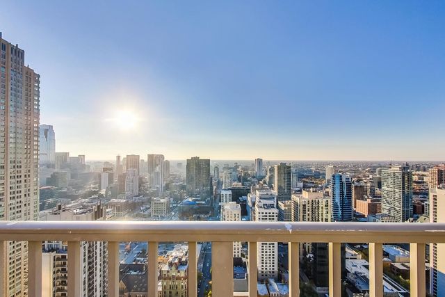 2 E Erie Street 2802, Chicago, IL 60611