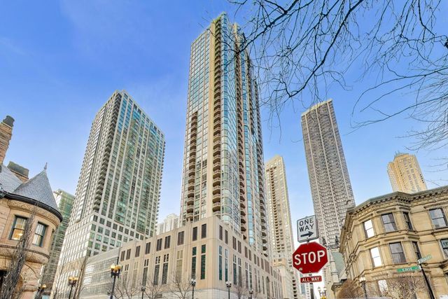 2 E Erie Street 2802, Chicago, IL 60611