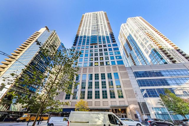 2 E Erie Street 2802, Chicago, IL 60611