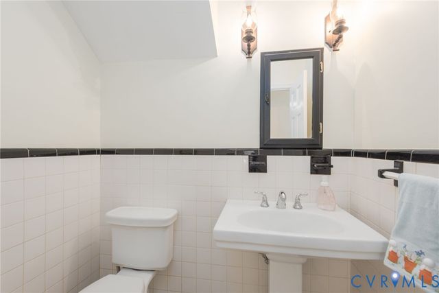 1400 Buford Rd, North Chesterfield, VA 23235