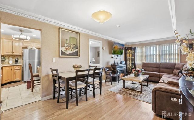 390 College Drive, Edison, NJ 08817