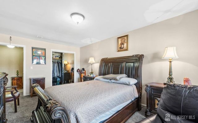 390 College Drive, Edison, NJ 08817