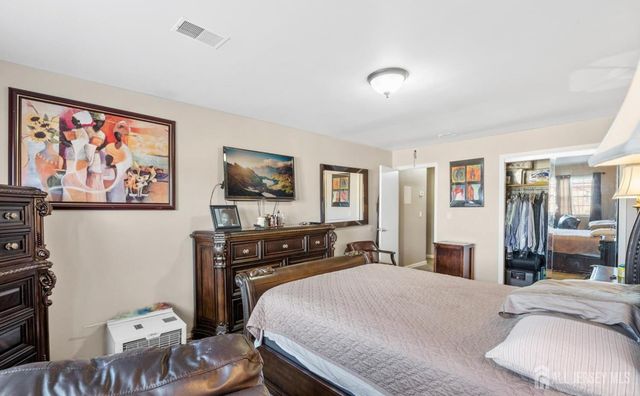 390 College Drive, Edison, NJ 08817