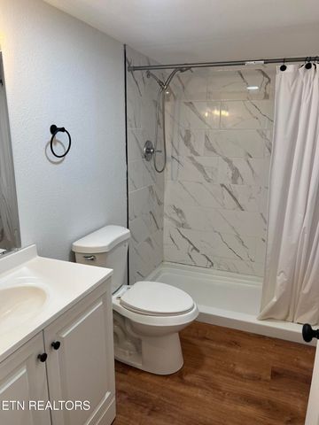 9960 Shawferry Rd, Lenoir City, TN 37772