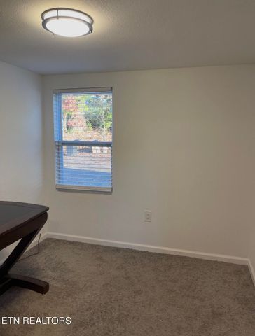 9960 Shawferry Rd, Lenoir City, TN 37772