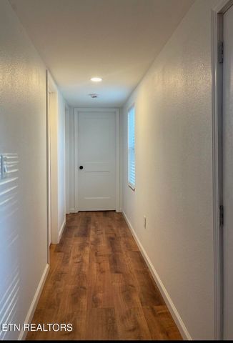 9960 Shawferry Rd, Lenoir City, TN 37772