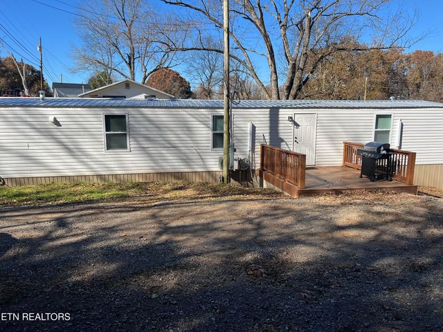 9960 Shawferry Rd, Lenoir City, TN 37772