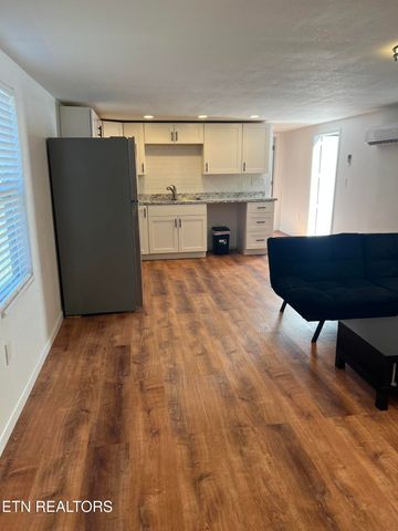 9960 Shawferry Rd, Lenoir City, TN 37772