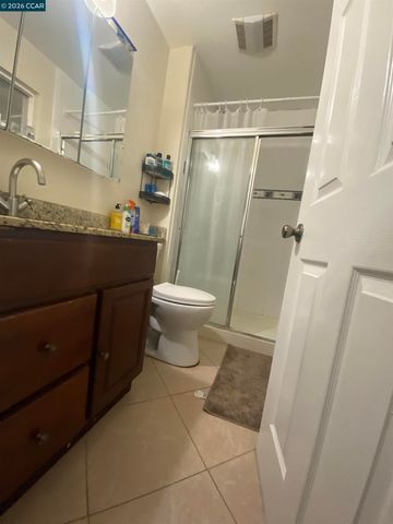 2956 Mckenzie Dr, Richmond, CA 94806